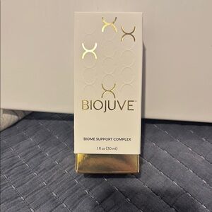 Biojuve Biome Support Complex - White and Gold